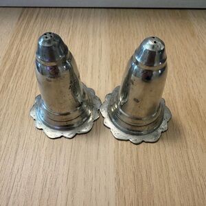 Vintage Kirk Stieff Capella Pewter 927 Salt & Pepper Shakers Set 3-Inch Marked